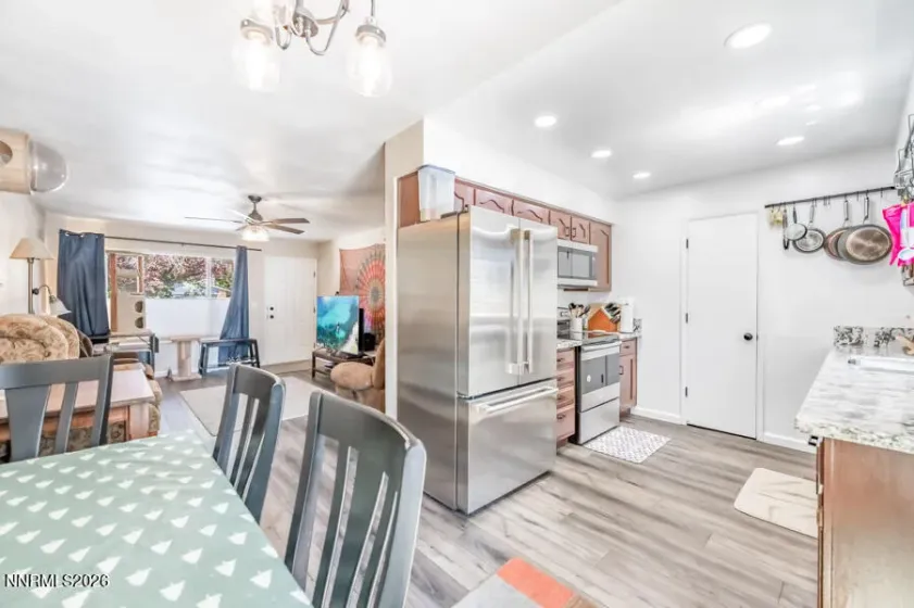 4410 Camino Lindo, Reno, Nevada 89502, 3 Bedrooms Bedrooms, ,2 BathroomsBathrooms,Residential,Residential,Camino Lindo,0,260009603