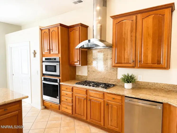 9900 Wilbur May, Reno, Nevada 89521, 3 Bedrooms Bedrooms, ,2 BathroomsBathrooms,Residential,Residential,Wilbur May,0,260009607
