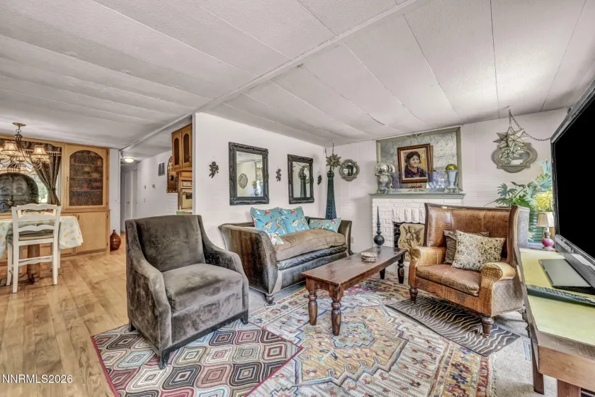360 Gepford, Sun Valley, Nevada 89433, 3 Bedrooms Bedrooms, ,2 BathroomsBathrooms,Residential,Residential,Gepford,0,260009609
