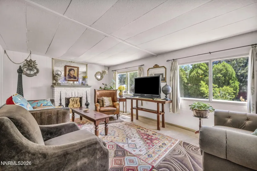 360 Gepford, Sun Valley, Nevada 89433, 3 Bedrooms Bedrooms, ,2 BathroomsBathrooms,Residential,Residential,Gepford,0,260009609