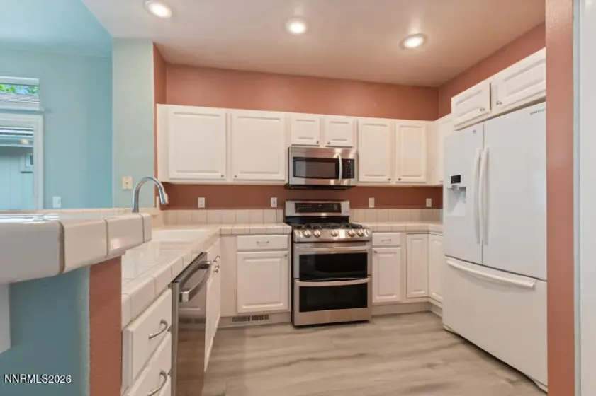 785 Caughlin, Reno, Nevada 89519, 2 Bedrooms Bedrooms, ,2 BathroomsBathrooms,Residential Lease,Manufactured,Caughlin,0,260009610
