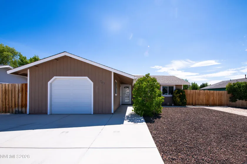 705 Addler, Gardnerville, Nevada 89460, 3 Bedrooms Bedrooms, ,2 BathroomsBathrooms,Residential,Residential,Addler,0,260009618
