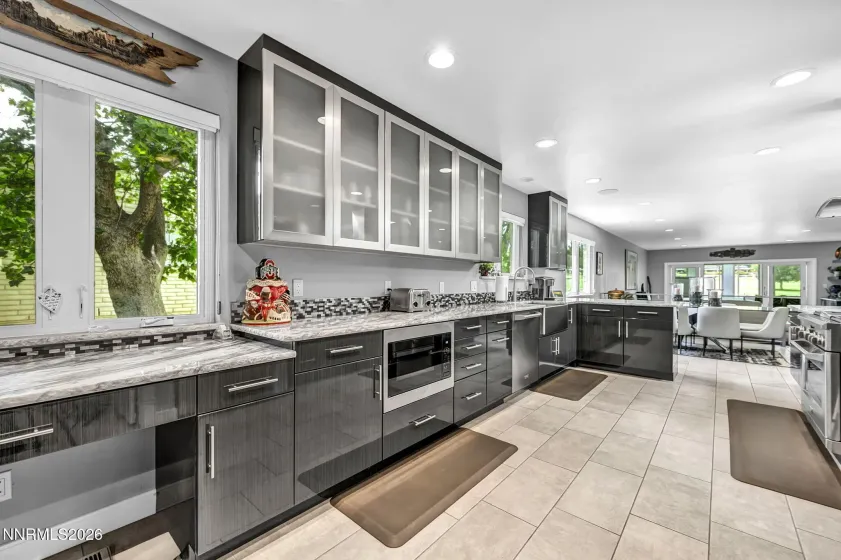 4865 Lakeridge, Reno, Nevada 89509, 3 Bedrooms Bedrooms, ,3 BathroomsBathrooms,Residential,Residential,Lakeridge,0,260009625