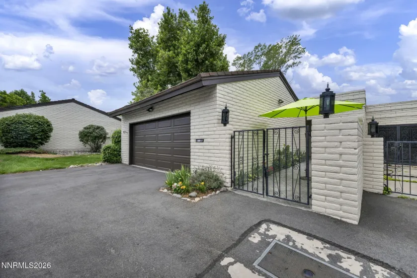 4865 Lakeridge, Reno, Nevada 89509, 3 Bedrooms Bedrooms, ,3 BathroomsBathrooms,Residential,Residential,Lakeridge,0,260009625