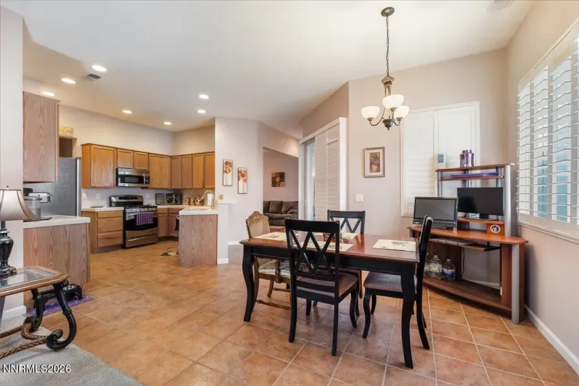 1445 Gold Cliff, Reno, Nevada 89521, 3 Bedrooms Bedrooms, ,2 BathroomsBathrooms,Residential,Residential,Gold Cliff,0,260009627