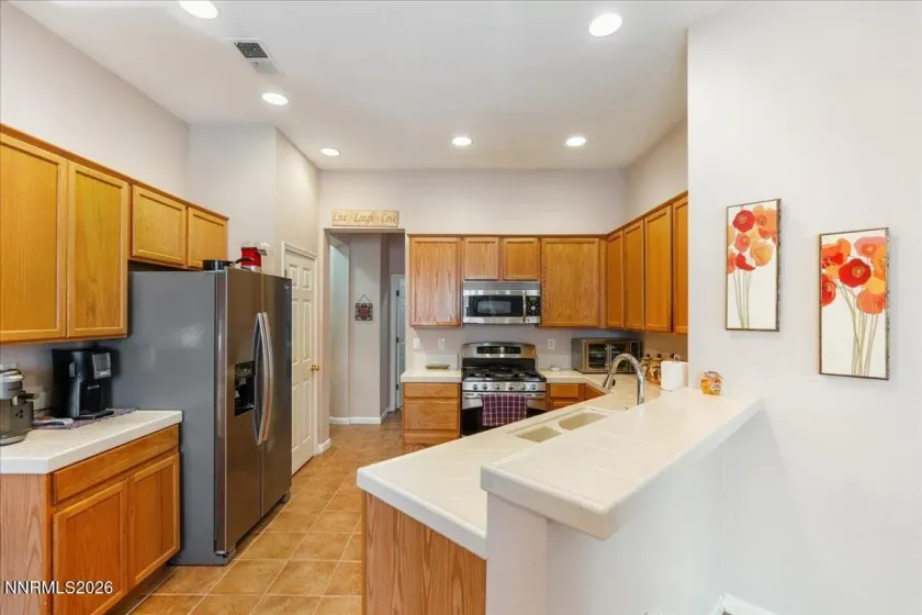 1445 Gold Cliff, Reno, Nevada 89521, 3 Bedrooms Bedrooms, ,2 BathroomsBathrooms,Residential,Residential,Gold Cliff,0,260009627