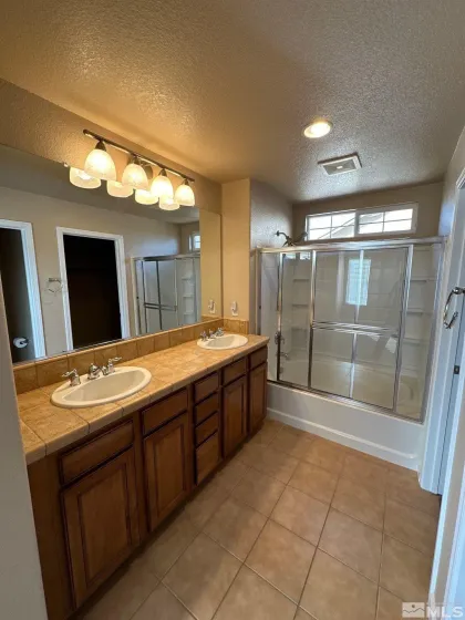 3943 Antinori, Sparks, Nevada 89436, 4 Bedrooms Bedrooms, ,3 BathroomsBathrooms,Residential Lease,Manufactured,Antinori,0,260009629