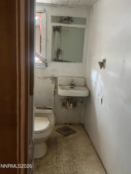 1555 Elmhurst, Lovelock, Nevada 89419, 3 Bedrooms Bedrooms, ,1 BathroomBathrooms,Residential,Residential,Elmhurst,0,260009637