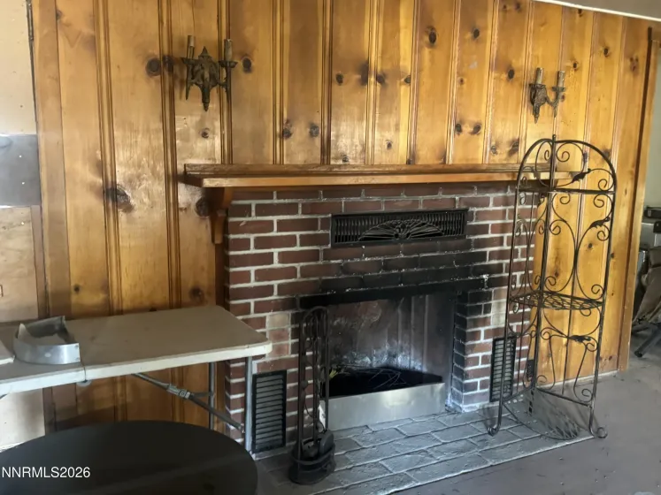 1555 Elmhurst, Lovelock, Nevada 89419, 3 Bedrooms Bedrooms, ,1 BathroomBathrooms,Residential,Residential,Elmhurst,0,260009637