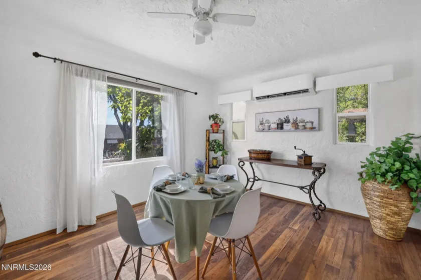 1207 Lander, Reno, Nevada 89509, 2 Bedrooms Bedrooms, ,2 BathroomsBathrooms,Residential,Residential,Lander,0,260009639