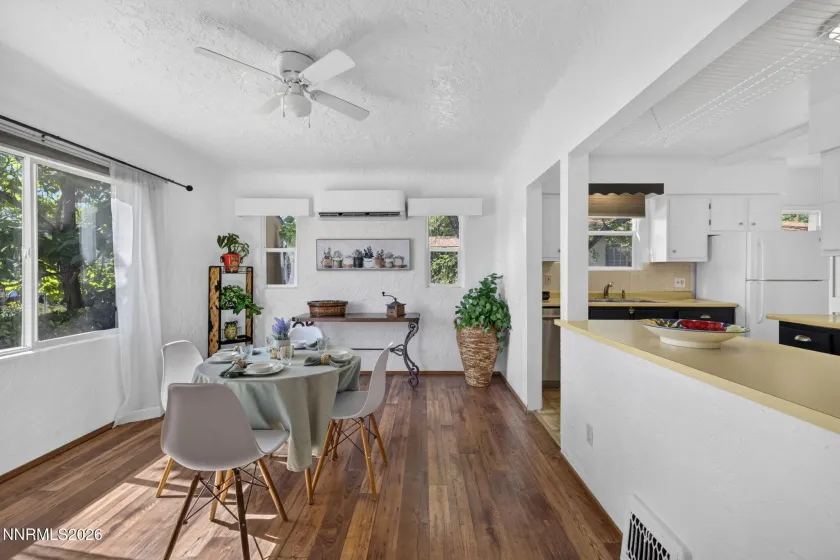 1207 Lander, Reno, Nevada 89509, 2 Bedrooms Bedrooms, ,2 BathroomsBathrooms,Residential,Residential,Lander,0,260009639
