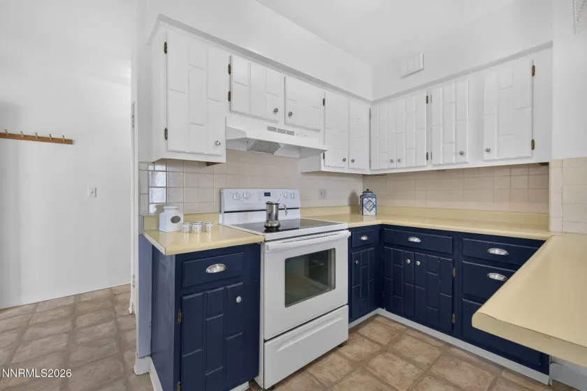 1207 Lander, Reno, Nevada 89509, 2 Bedrooms Bedrooms, ,2 BathroomsBathrooms,Residential,Residential,Lander,0,260009639