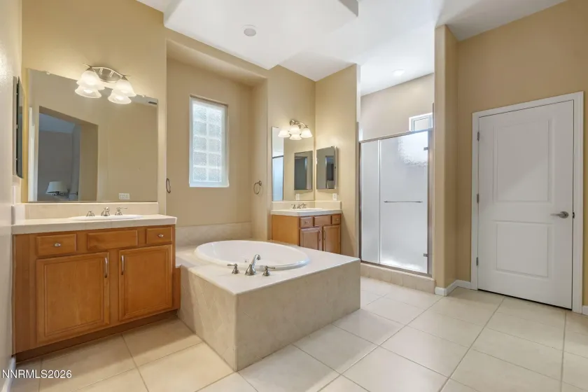 5070 Chappelet, Sparks, Nevada 89436, 4 Bedrooms Bedrooms, ,3 BathroomsBathrooms,Residential,Residential,Chappelet,0,260009652