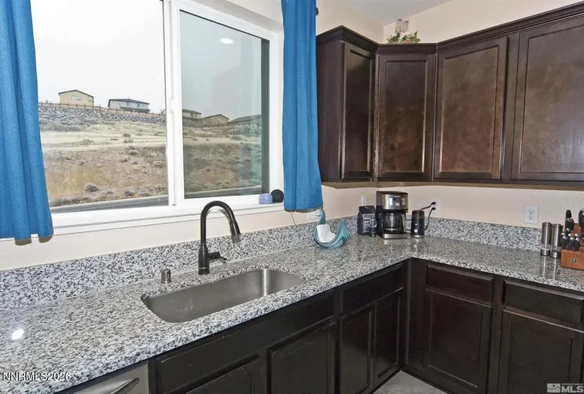3006 Sterling Ridge, Sparks, Nevada 89431, 2 Bedrooms Bedrooms, ,3 BathroomsBathrooms,Residential,Residential,Sterling Ridge,0,260009653