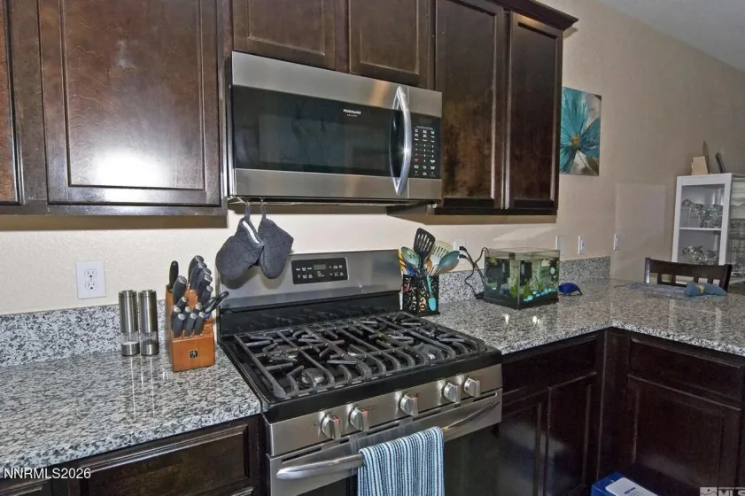 3006 Sterling Ridge, Sparks, Nevada 89431, 2 Bedrooms Bedrooms, ,3 BathroomsBathrooms,Residential,Residential,Sterling Ridge,0,260009653