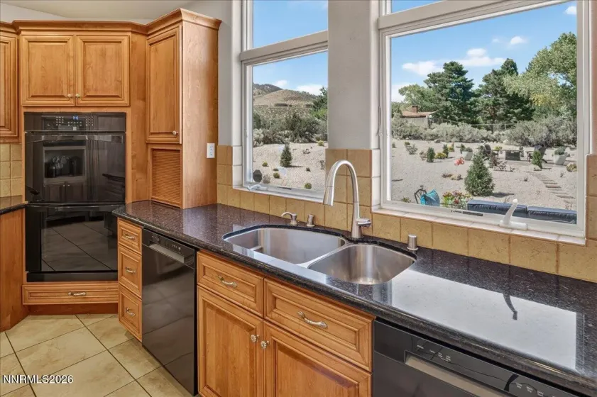 2750 Manhattan, Carson City, Nevada 89703, 5 Bedrooms Bedrooms, ,7 BathroomsBathrooms,Residential,Residential,Manhattan,0,260009657