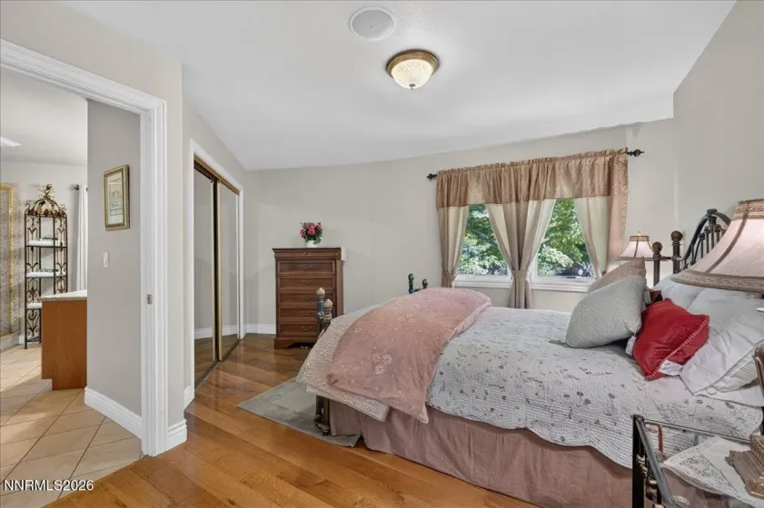 main level en-suite