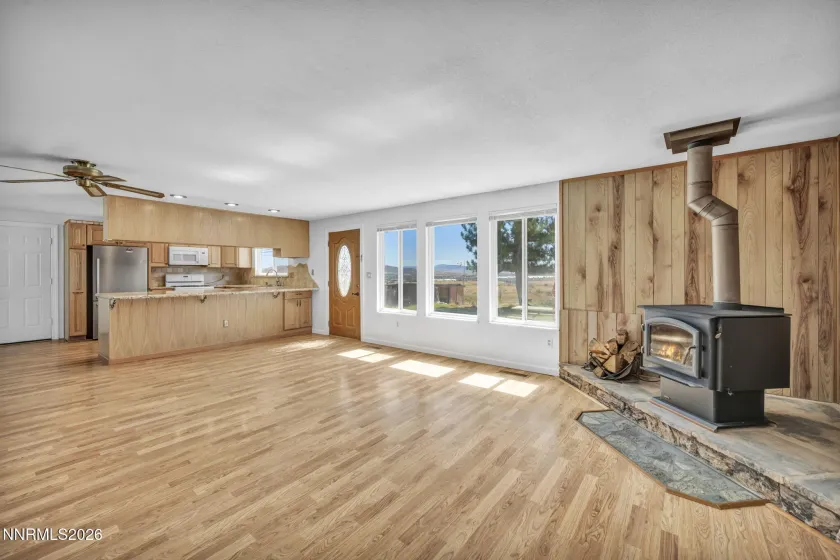 2440 Seneca, Reno, Nevada 89506, 3 Bedrooms Bedrooms, ,2 BathroomsBathrooms,Residential,Residential,Seneca,0,260009661