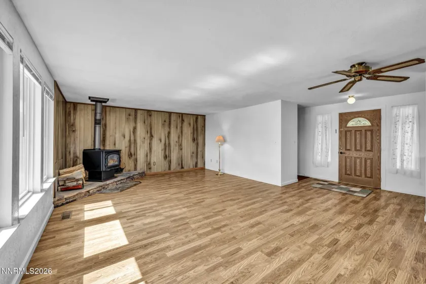 2440 Seneca, Reno, Nevada 89506, 3 Bedrooms Bedrooms, ,2 BathroomsBathrooms,Residential,Residential,Seneca,0,260009661
