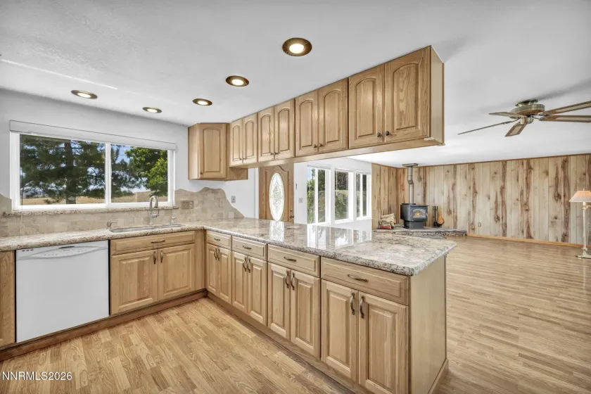 2440 Seneca, Reno, Nevada 89506, 3 Bedrooms Bedrooms, ,2 BathroomsBathrooms,Residential,Residential,Seneca,0,260009661