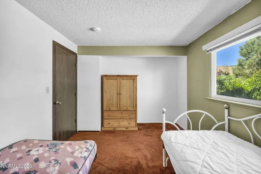 2440 Seneca, Reno, Nevada 89506, 3 Bedrooms Bedrooms, ,2 BathroomsBathrooms,Residential,Residential,Seneca,0,260009661