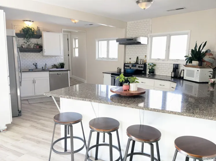 8155 Leroy, Reno, Nevada 89523, 3 Bedrooms Bedrooms, ,2 BathroomsBathrooms,Residential,Residential,Leroy,0,260009666