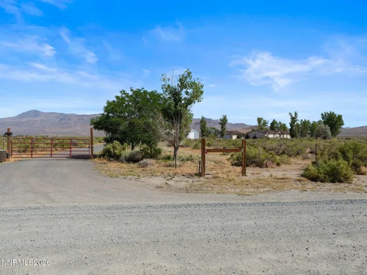 4900 Range Land, Reno, Nevada 89510, 4 Bedrooms Bedrooms, ,3 BathroomsBathrooms,Residential,Residential,Range Land,0,260009671