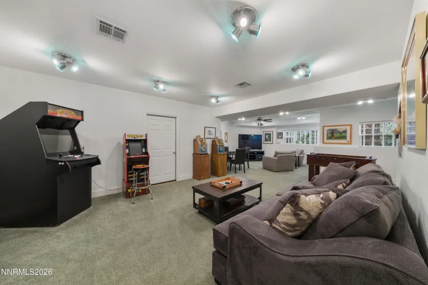 BONUS ROOM