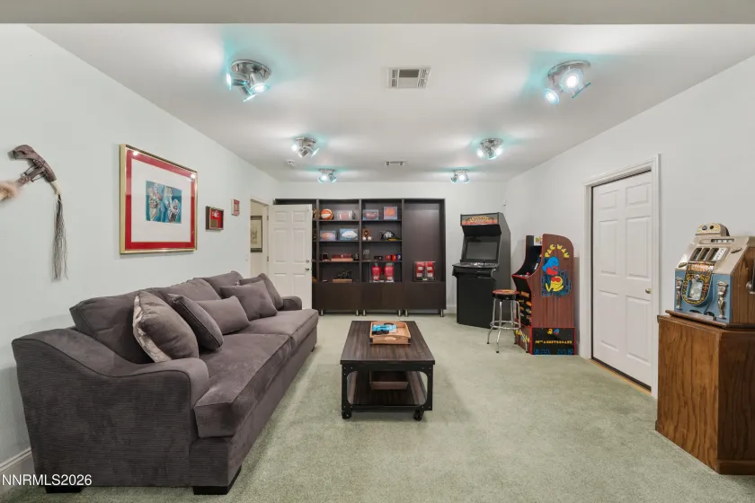 BONUS ROOM