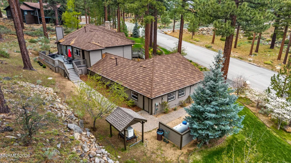 AERIAL SIDE YARD