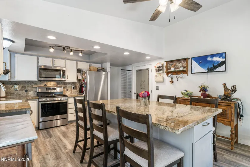 2643 Pinebrook, Carson City, Nevada 89701, 2 Bedrooms Bedrooms, ,2 BathroomsBathrooms,Residential,Residential,Pinebrook,0,260009676