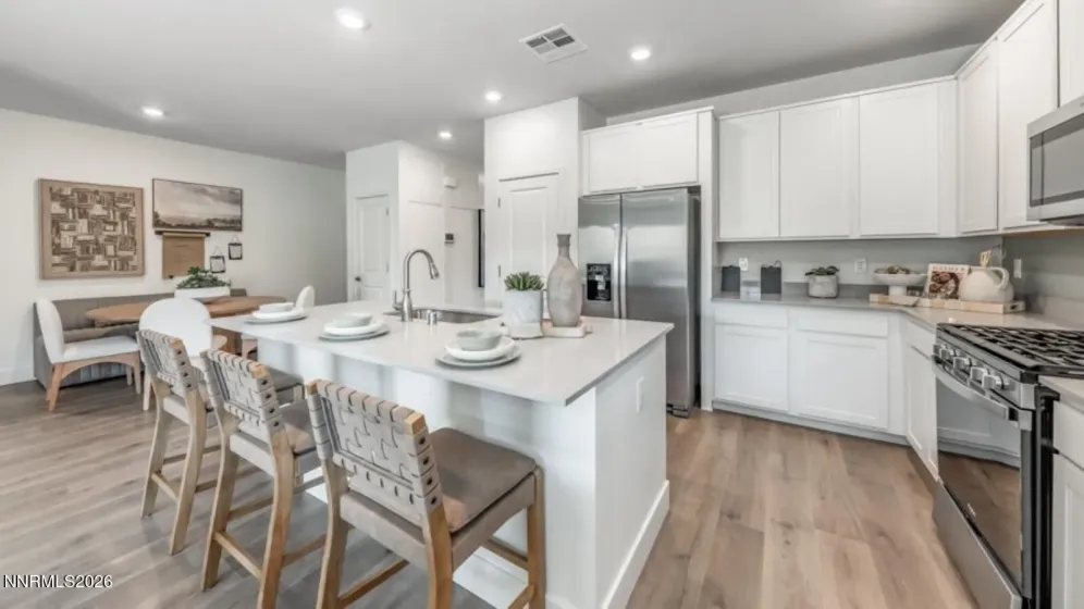 4299 Single Pine, Sparks, Nevada 89436, 5 Bedrooms Bedrooms, ,3 BathroomsBathrooms,Residential,Residential,Single Pine,0,260009681