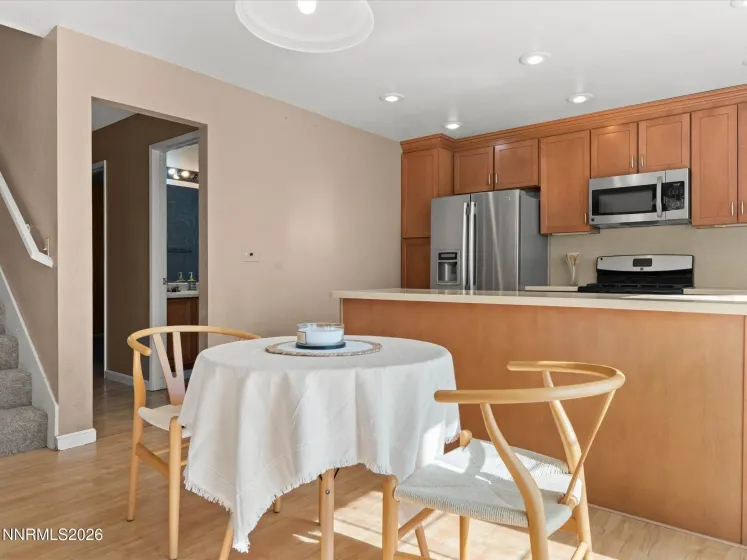 1560 Reno View, Reno, Nevada 89523, 4 Bedrooms Bedrooms, ,3 BathroomsBathrooms,Residential,Residential,Reno View,0,260009688