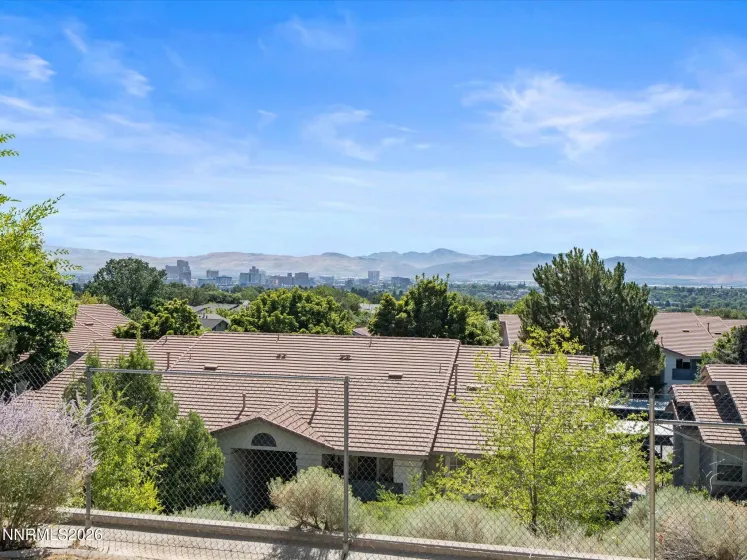 1560 Reno View, Reno, Nevada 89523, 4 Bedrooms Bedrooms, ,3 BathroomsBathrooms,Residential,Residential,Reno View,0,260009688