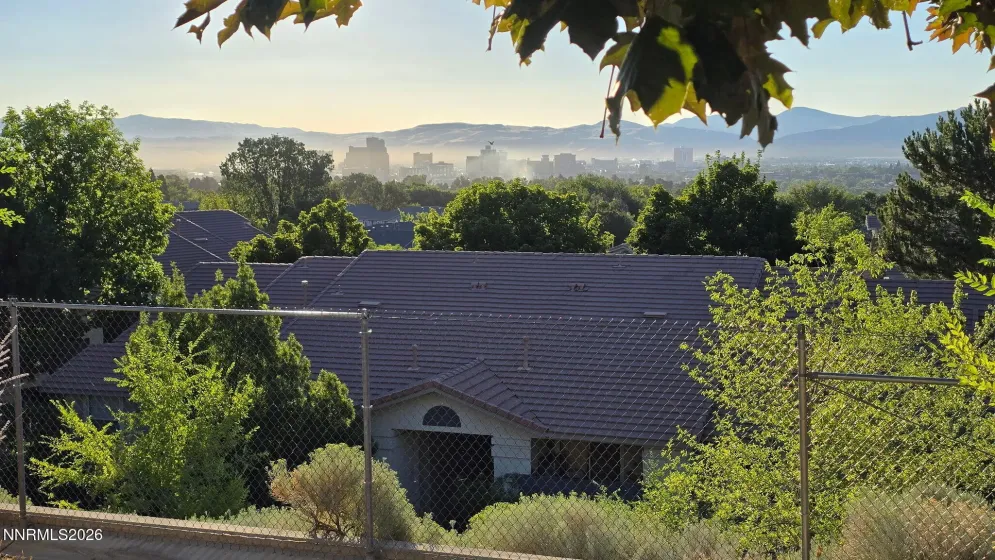 1560 Reno View, Reno, Nevada 89523, 4 Bedrooms Bedrooms, ,3 BathroomsBathrooms,Residential,Residential,Reno View,0,260009688