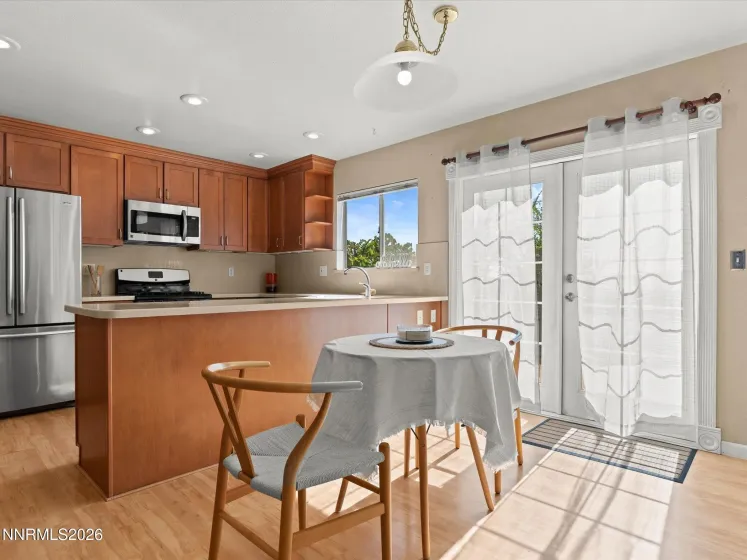 1560 Reno View, Reno, Nevada 89523, 4 Bedrooms Bedrooms, ,3 BathroomsBathrooms,Residential,Residential,Reno View,0,260009688