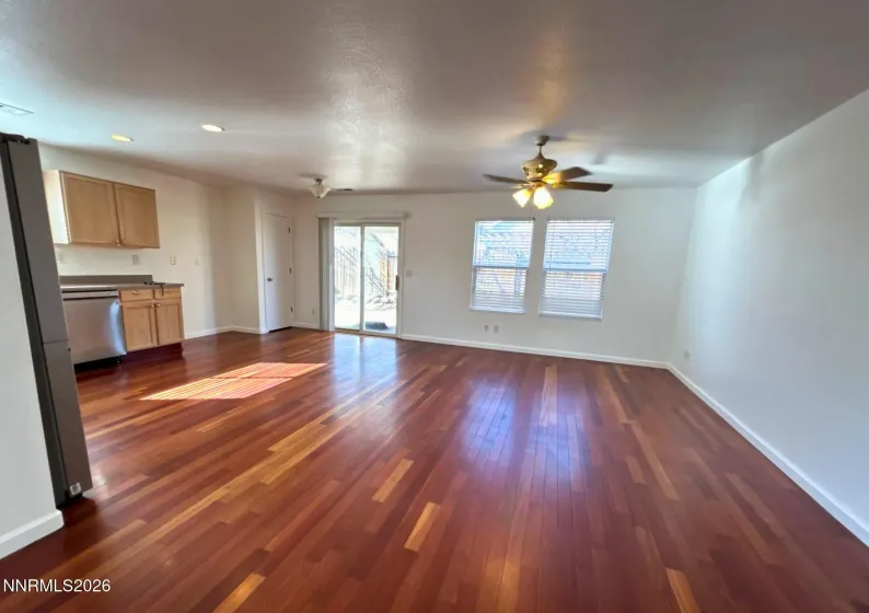 986 Montero, Sparks, Nevada 89436, 3 Bedrooms Bedrooms, ,2 BathroomsBathrooms,Residential,Residential,Montero,0,260009700