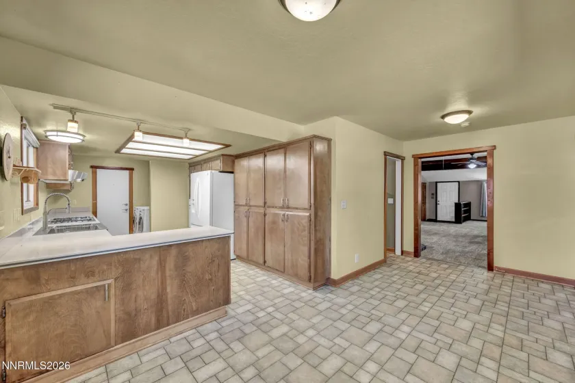 614 3rd, Carson City, Nevada 89703, 2 Bedrooms Bedrooms, ,3 BathroomsBathrooms,Residential,Residential,3rd,0,260009707