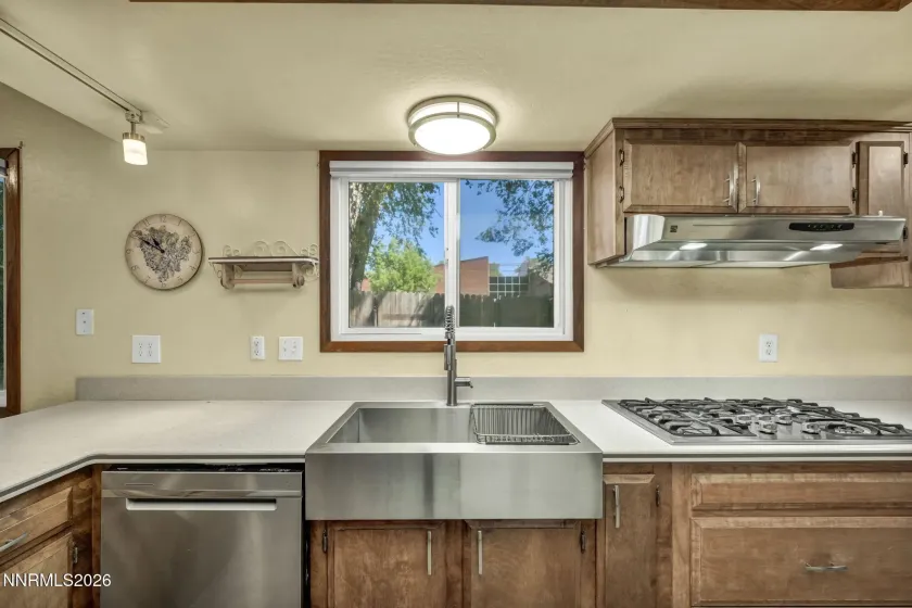 614 3rd, Carson City, Nevada 89703, 2 Bedrooms Bedrooms, ,3 BathroomsBathrooms,Residential,Residential,3rd,0,260009707