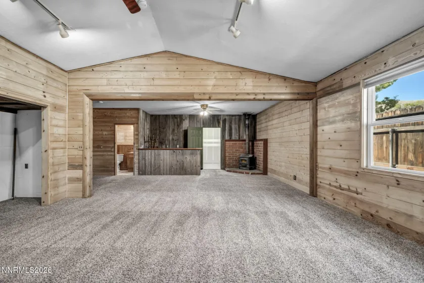 614 3rd, Carson City, Nevada 89703, 2 Bedrooms Bedrooms, ,3 BathroomsBathrooms,Residential,Residential,3rd,0,260009707