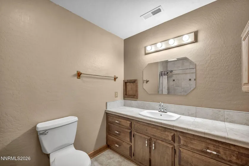 614 3rd, Carson City, Nevada 89703, 2 Bedrooms Bedrooms, ,3 BathroomsBathrooms,Residential,Residential,3rd,0,260009707