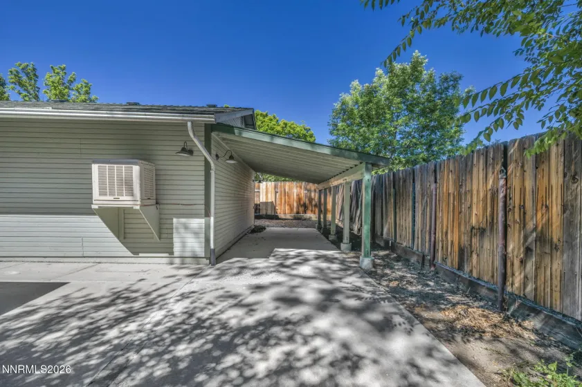 614 3rd, Carson City, Nevada 89703, 2 Bedrooms Bedrooms, ,3 BathroomsBathrooms,Residential,Residential,3rd,0,260009707