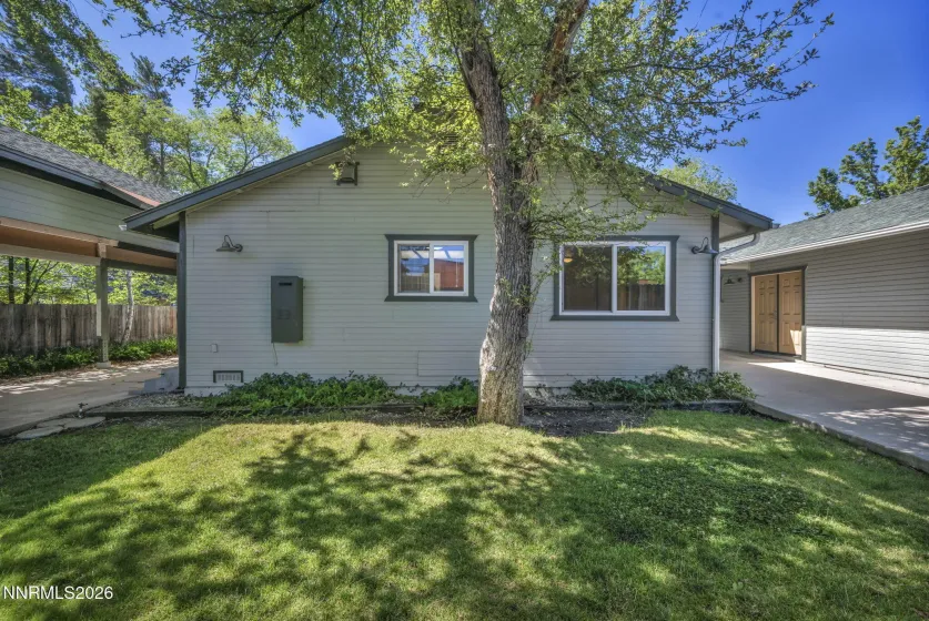 614 3rd, Carson City, Nevada 89703, 2 Bedrooms Bedrooms, ,3 BathroomsBathrooms,Residential,Residential,3rd,0,260009707