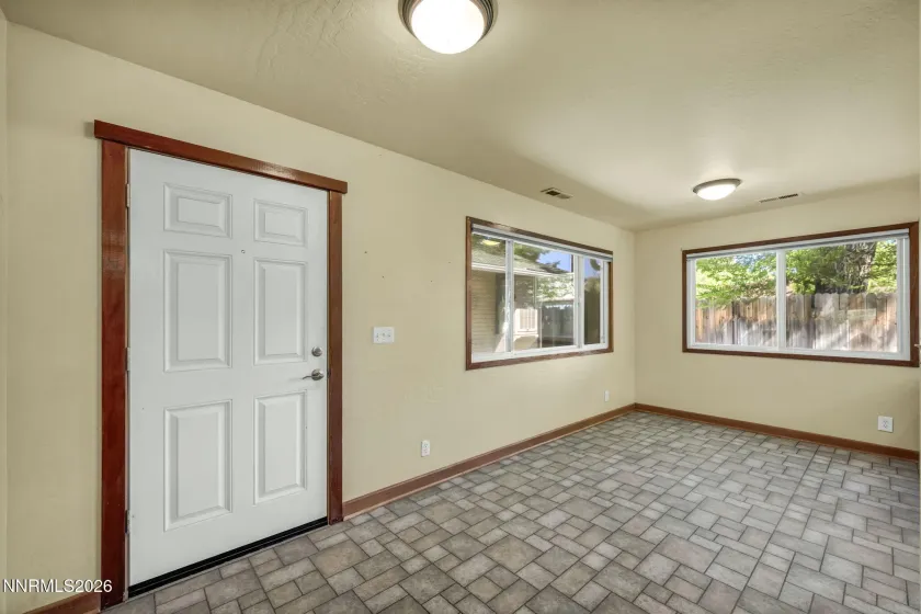 614 3rd, Carson City, Nevada 89703, 2 Bedrooms Bedrooms, ,3 BathroomsBathrooms,Residential,Residential,3rd,0,260009707