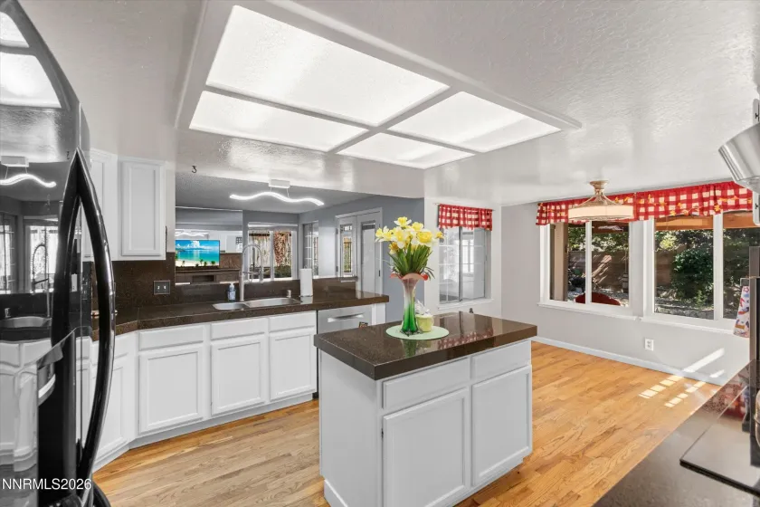 6607 Enchanted Valley, Reno, Nevada 89523, 5 Bedrooms Bedrooms, ,3 BathroomsBathrooms,Residential,Residential,Enchanted Valley,0,260009710