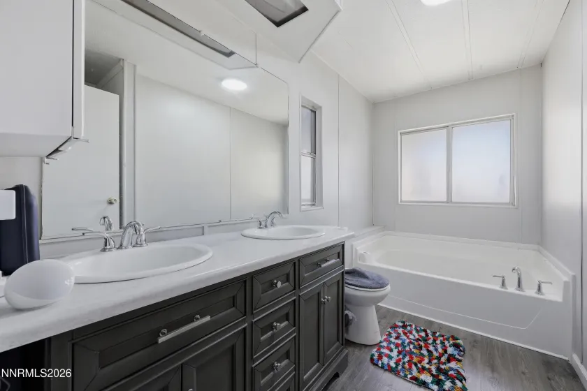 380 Magnolia, Reno, Nevada 89506, 3 Bedrooms Bedrooms, ,2 BathroomsBathrooms,Residential,Residential,Magnolia,0,260009712