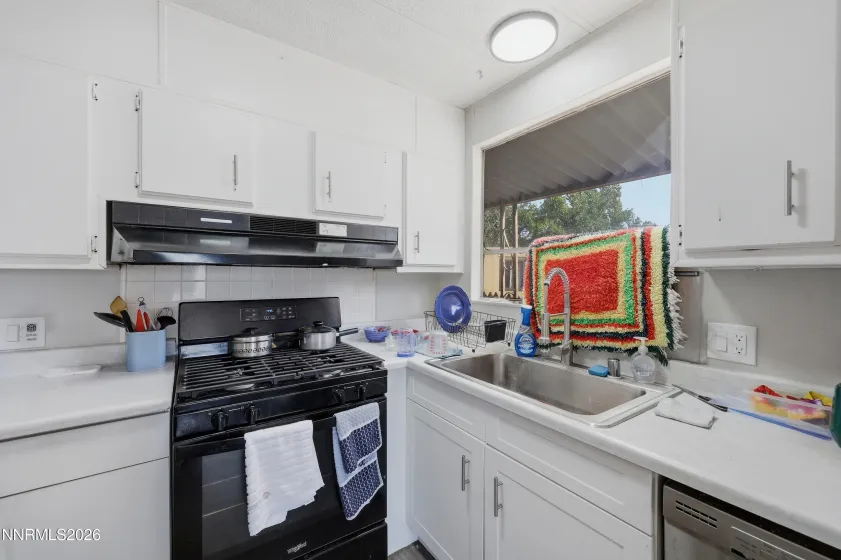 380 Magnolia, Reno, Nevada 89506, 3 Bedrooms Bedrooms, ,2 BathroomsBathrooms,Residential,Residential,Magnolia,0,260009712