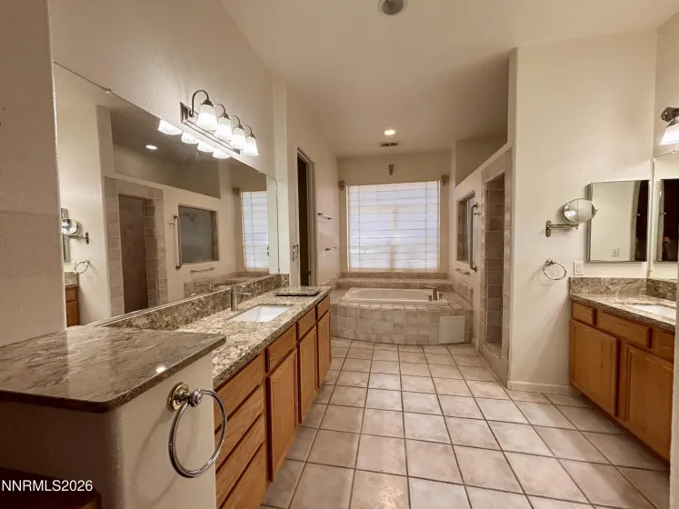 9933 Rio Bravo, Reno, Nevada 89521, 3 Bedrooms Bedrooms, ,3 BathroomsBathrooms,Residential,Residential,Rio Bravo,0,260009716