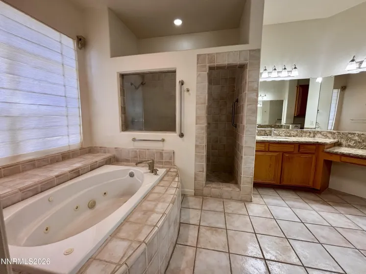 9933 Rio Bravo, Reno, Nevada 89521, 3 Bedrooms Bedrooms, ,3 BathroomsBathrooms,Residential,Residential,Rio Bravo,0,260009716