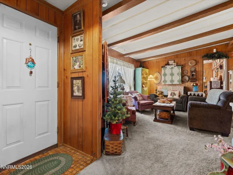 4692 Leonesio, Sun Valley, Nevada 89433, 3 Bedrooms Bedrooms, ,2 BathroomsBathrooms,Residential,Residential,Leonesio,0,260009720